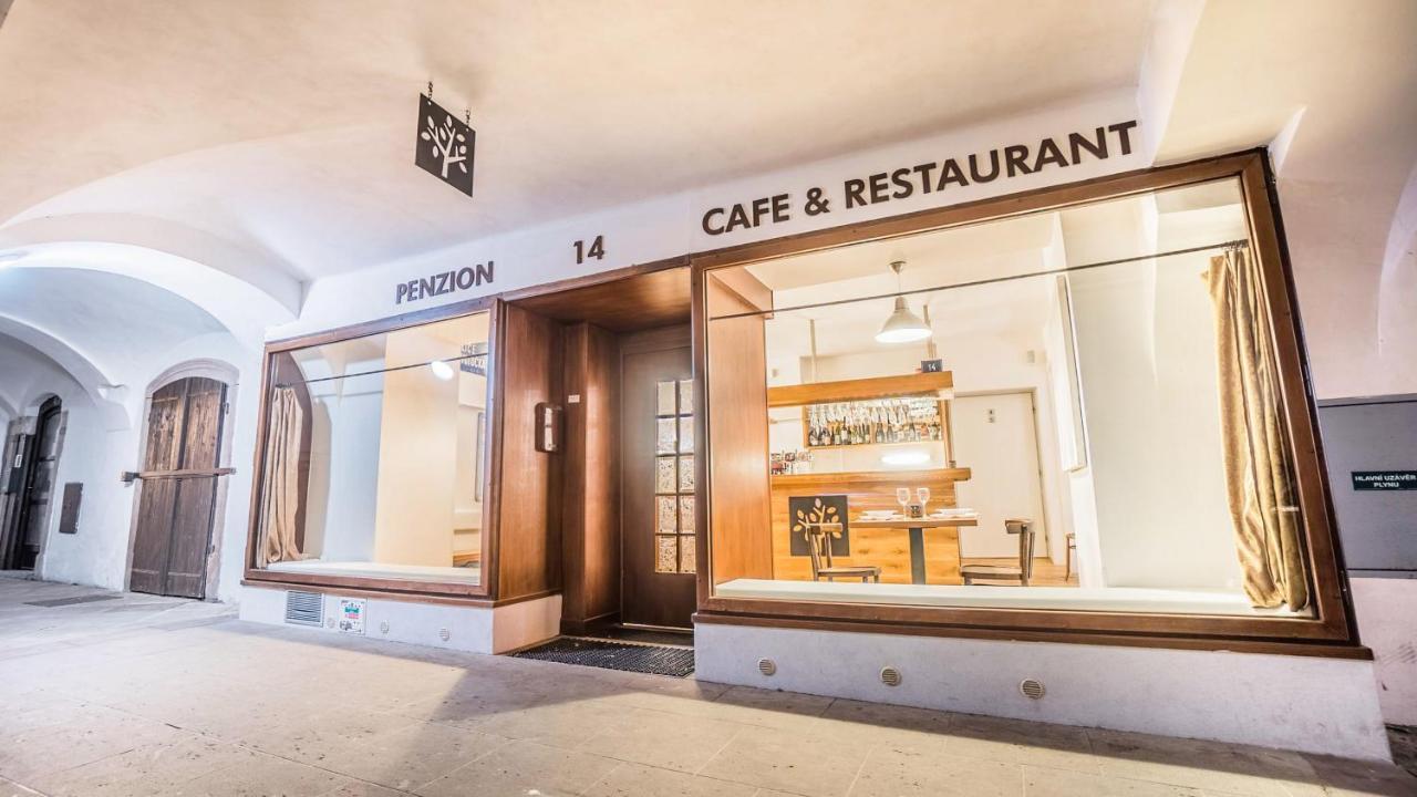 Penzion A Restaurace 14 Hostinné Zewnętrze zdjęcie
